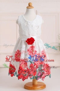 Elegant Princess Scoop Lace and Handcraft Flower Girl Dress in White