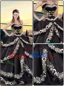 Latest Embroidery Sweetheart Quinceanera Dresses in Black