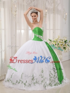 White and Green Sweetheart Sweet 16 Dresses with Embroidery for 2017