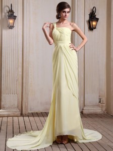 Yellow Green Celebrity Dress With One Shoulder Court Train Chiffon