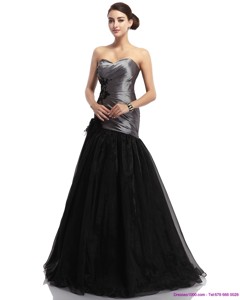 Appliques Ruching Brush Train Celebrity Dress In Sliver And Black