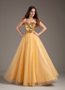 Luxurious Pageant Dress Sweetheart Gold With Tulle
