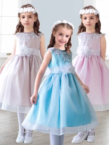 Elegant Scoop Tea Length Little Girl Pageant Dress With Appliques