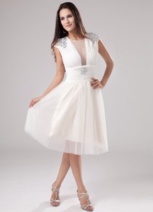 Scoop Tea-length Tulle Beading Holiday Dress