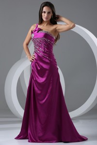 Brush Train Purple One Shoulder Prom Dress With Beading