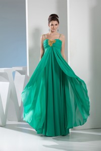 Elegant Spaghetti straps layers chiffon Prom Gown with Beaded appliques