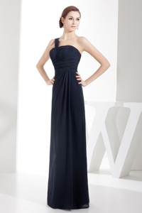 Column One Shoulder Navy Blue Chiffon Prom Gowns with Ruching