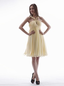 Yellow Prom / Sweet Sixteen Dress With Beaded V-neck Knee-length Chiffon