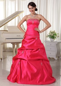 Custom Made Taffeta Coral Red Appliques With Beading Plus Size Sweet 16 Dress With Pick-ups