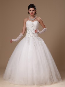 Beaded And Appliques Decorate Waist Sweetheart Tulle Church Custom Made Wedding Dress 