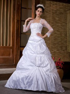 Traditional Strapless Court Train Taffeta Appliques Wedding Dress