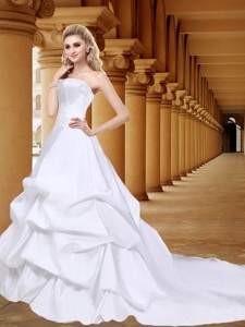 Elegant Strapless A Line Wedding Dress with Court Train 