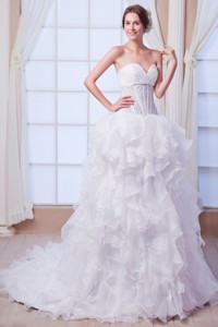 Beautiful Sweetheart Court Train Organza Beading Wedding Dress