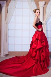 Red Strapless Chapel Train Taffeta Beading And Lace Prom Dress