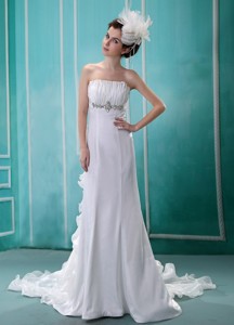 Fashionable Beaded Decorate Wedding Dress With Ruch In Wedding Party