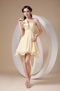 Sweet Light Yellow Prom Dress Strapless Organza Beading Mini-length
