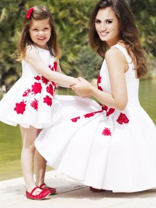 Classical Embroidered Prom Dress with Knee Length and Hot Sale Scoop Little Girl Dress in White