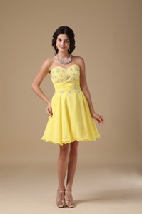 Yellow Sweetheart Mini-length Chiffon Beading Prom Dress