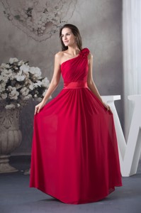 Flowery One Shoulder and Ruches Accent Prom Formal Dress in Wine Red