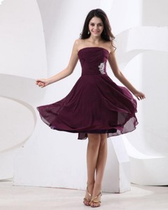 Luxurious Strapless Brown Short Homecoming Dress With Appliques
