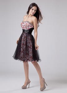 Beading Knee-length Print And Tulle Sweetheart Homecoming Dress