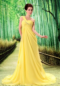 Yellow One Shoulder Graduation Dress Appliques And Ruch In Graduation