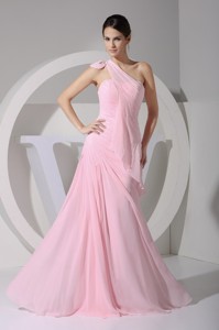 Baby Pink Bowknot One Shoulder Sheath Graduation Dress With Ruffles