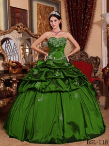 Green Ball Gown Sweetheart Floor-length Taffeta Appliques Quinceanera Dress