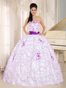 White Organza Strapless Quinceanera Dress With Embroidery Decorate