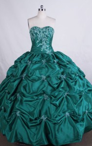Luxurious Ball Gown Sweetheart Floor-length Appliques With Beading Quinceanera Dress