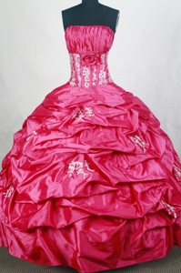Popular Ball Gown Strapless Floor-length Quinceanera Dress