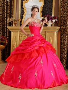 Red Ball Gown Sweetheart Floor-length Taffeta Beading Quinceanera Dress 