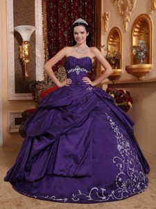 Purple Ball Gown Sweetheart Floor-length Taffeta Embroidery Quinceanera Dress 