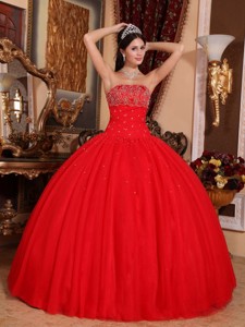 Red Ball Gown Strapless Floor-length Tulle Beading Quinceanera Dress