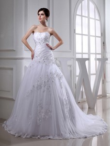 Spring Lace Ball Gown Appliques Wedding Dress With Sweetheart