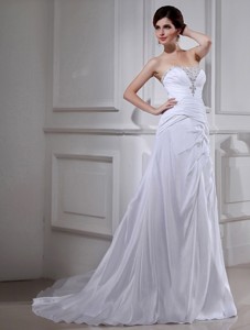Elegant Pincess Strapless Chiffon Court Train Wedding Dress With Beading