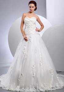 Best Sweetheart Wedding Gowns With Appliques And Ruch
