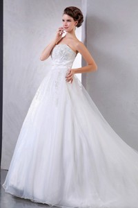 Pretty Ball Gown Wedding Dress With Appliques Chapel Train For Custom Made 