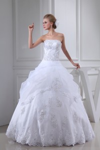 Appliques With Beading Strapless Ball Gown Floor-length Wedding Dress 