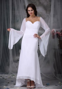 Simple Sweetheart High-low Chiffon Ruch Wedding Dress
