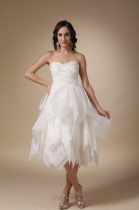 Unique Sweetheart Tea-length Beading Taffeta And Organza Wedding Dress