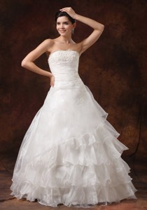 Ruffles Layered And Lace Decorate Bust Wedding Dress