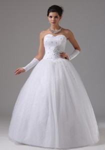 Wedding Dress In Apple Valley California With Beaded Decorate Waist and Sweetheart Tulle 
