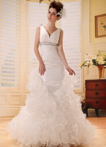 V-neck Wedding Dress With Ruch And Beading In Wedding Party