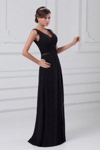 Column V-neck Black Floor-length Ruching Chiffon Zipper Up Prom Dress