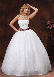 Lace And Beading Decorate Bodice Strapless Floor-length Ball Gown Wedding Dress