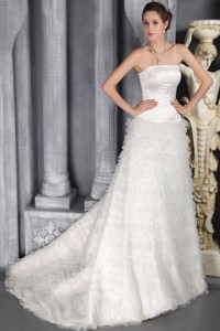 Romantic princess Strapless Brushsweep Satin Andtulle Ruffles Wedding Dress