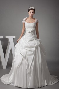 Appliques Ball Gown Cap Sleeves Square Neck Wedding Dress 