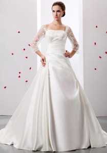 Square So Beautiful Weding Dress With Ruch And Appliques Satin For Church