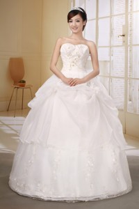 Alzey Germany Organza White Custom Made Wedding Dress With Embroidery Decorate 